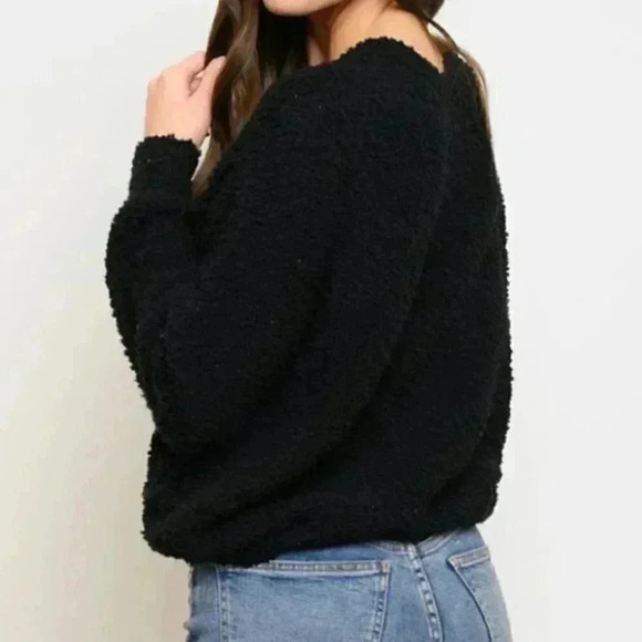 WOMEN'S LONG SLEEVE FRONT RUCHED TOP black - Picture 5 of 5